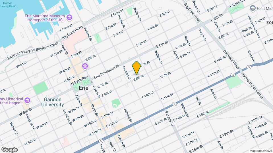 328 E 8th St Mapa y Detalles de la Ubicación