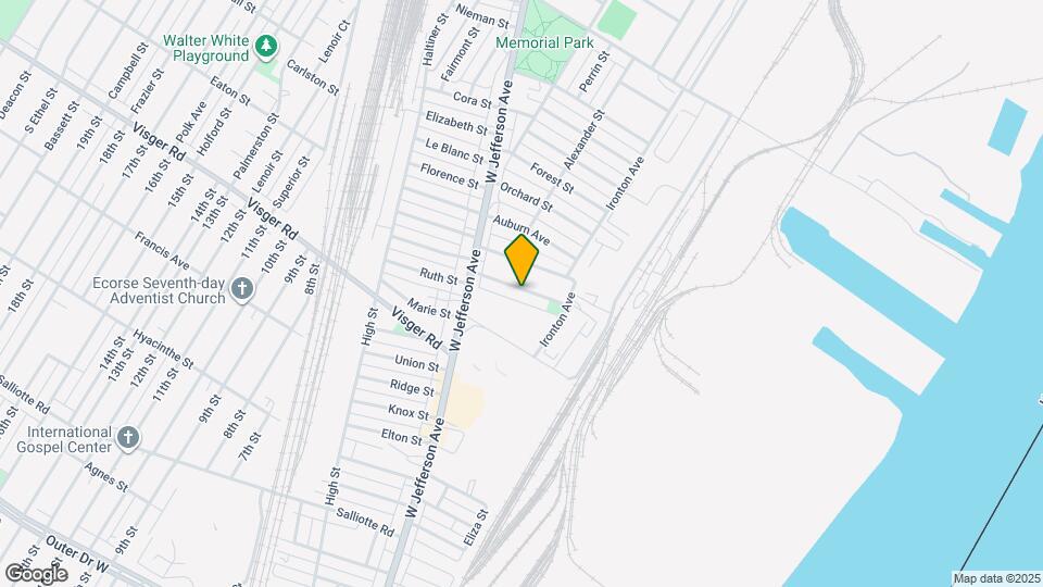 40 E Glenwood Ave Map and Location Details