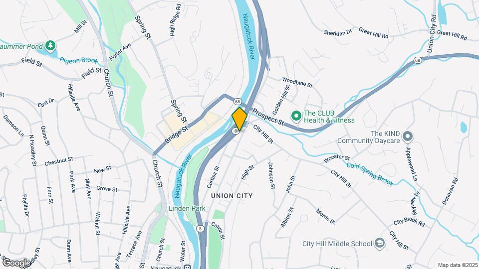 376 N Main St Map and Location Details