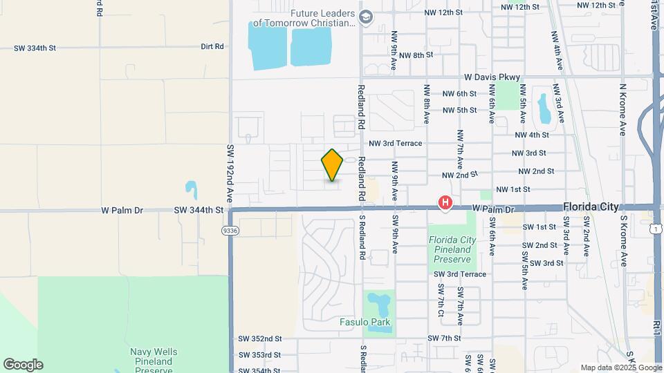 1132 NW 1st St Map and Location Details