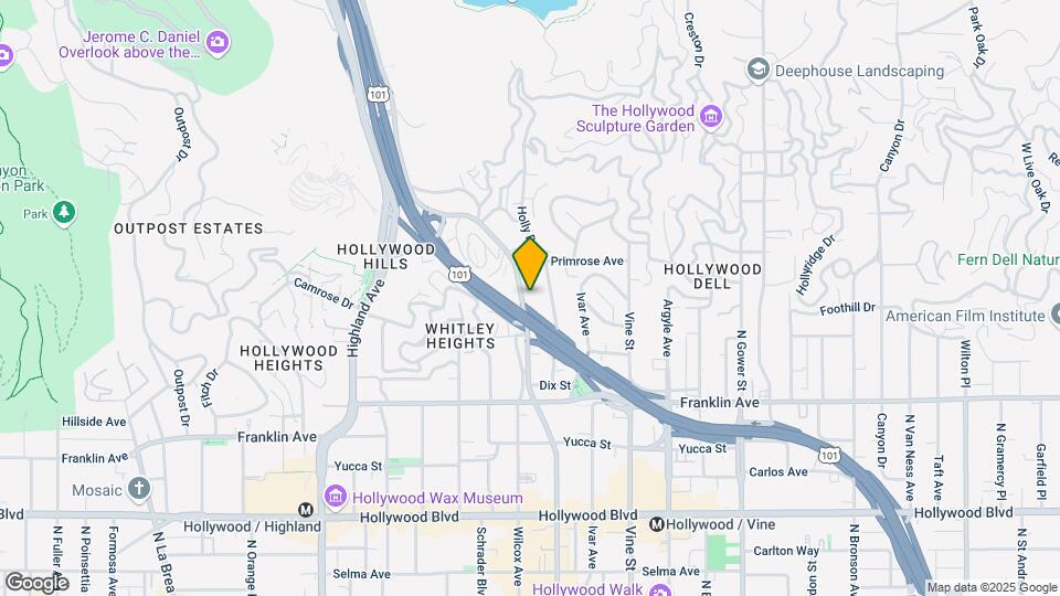 2042 N Cahuenga Blvd Mapa y Detalles de la Ubicación