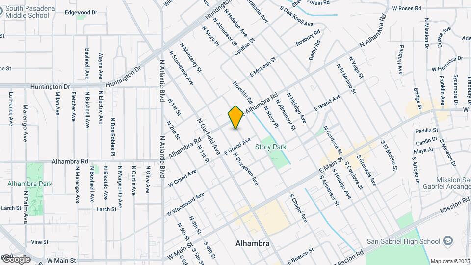 425 N Monterey St Mapa y Detalles de la Ubicación