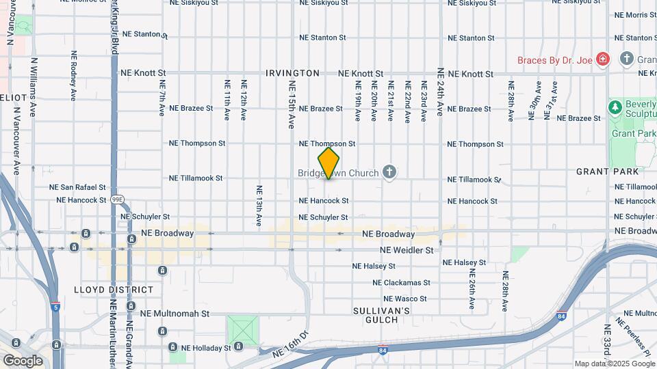 1700-1718 NE Tillamook St Mapa y Detalles de la Ubicación