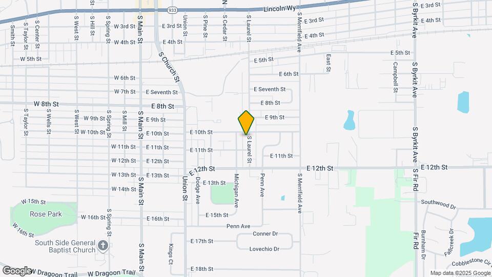 911 S Laurel St Map and Location Details