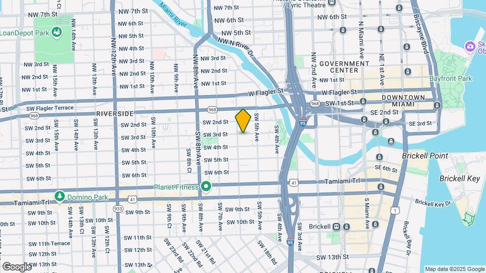 560 SW 3rd St, Unit C2 Map and Location Details