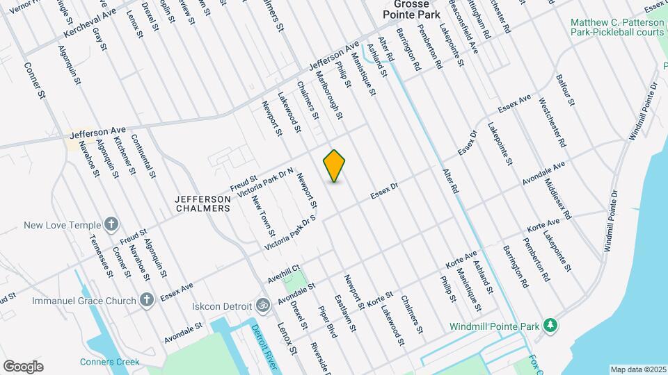 568 Lakewood St Map and Location Details