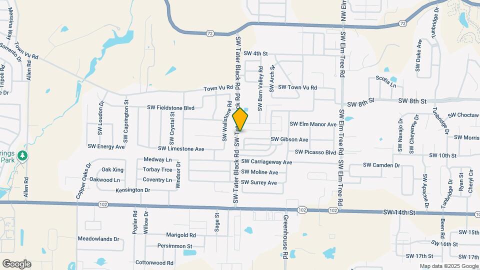 900 SW Crownview St Map and Location Details