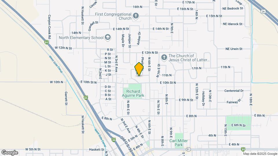 555 Phelps Cir Map and Location Details