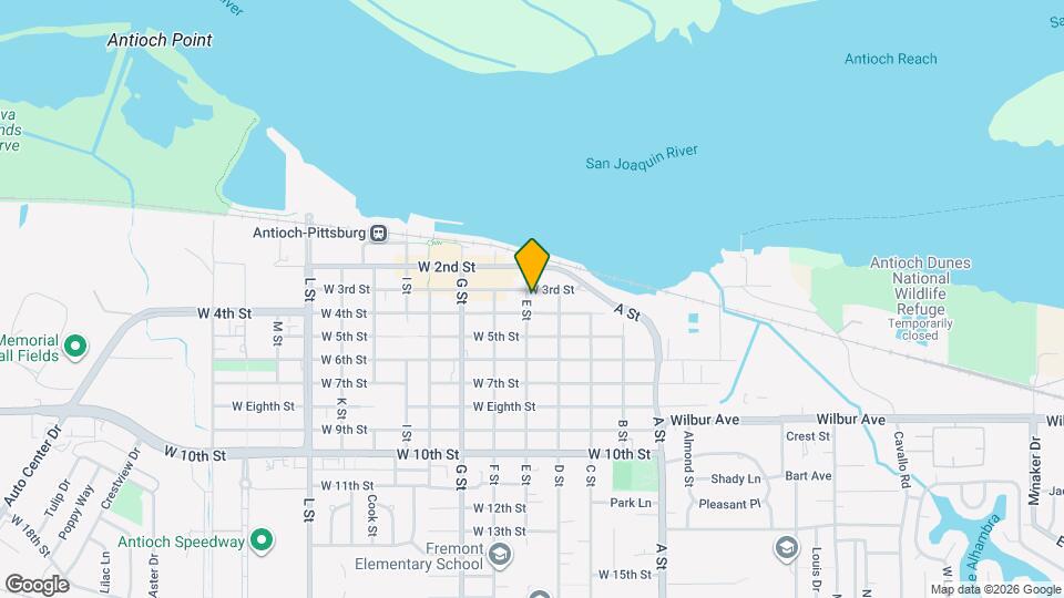 305 E St Map and Location Details