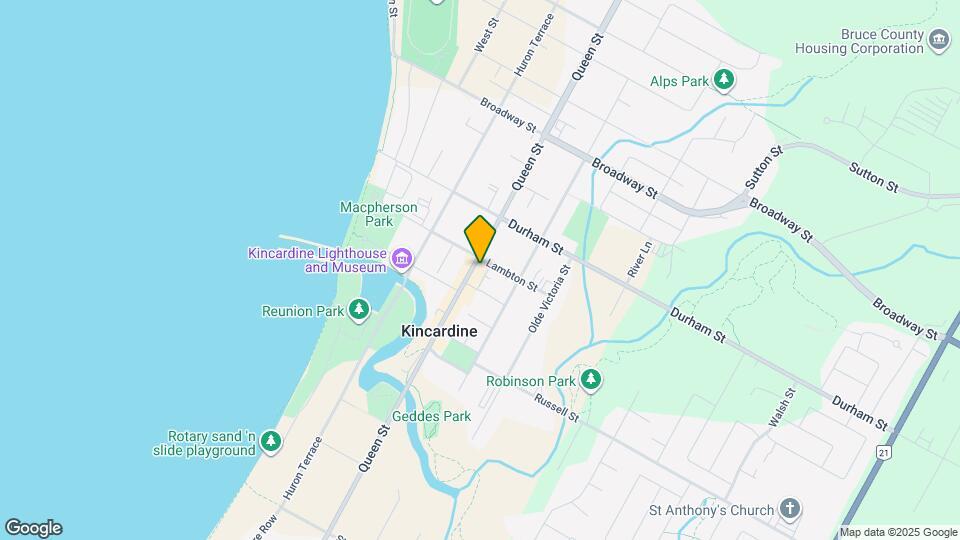 807 Queen St Map and Location Details