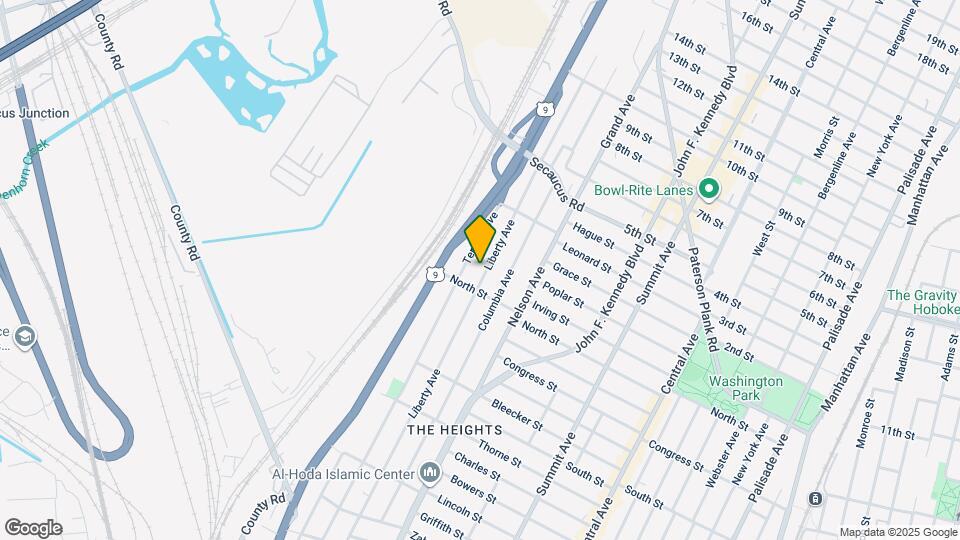 569 Liberty Ave Map and Location Details