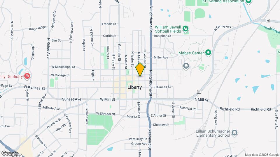 204 E Franklin St Map and Location Details