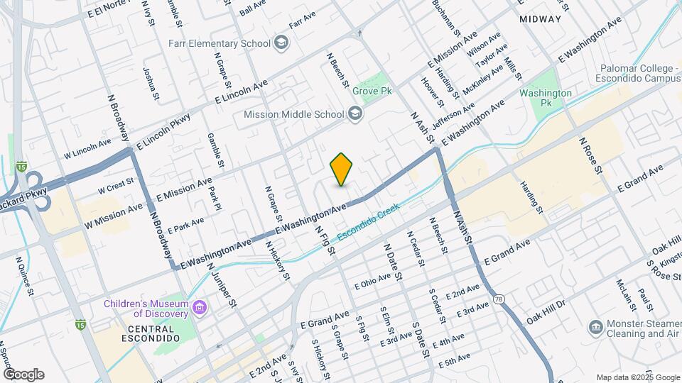 810 E Washington Ave Map and Location Details