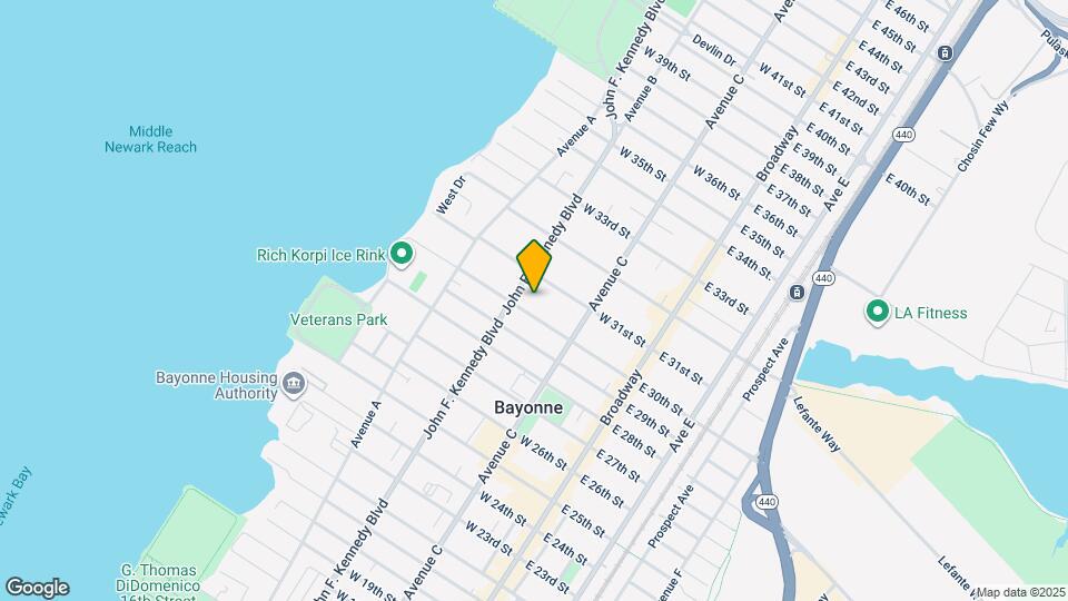 97 W 30th St Map and Location Details