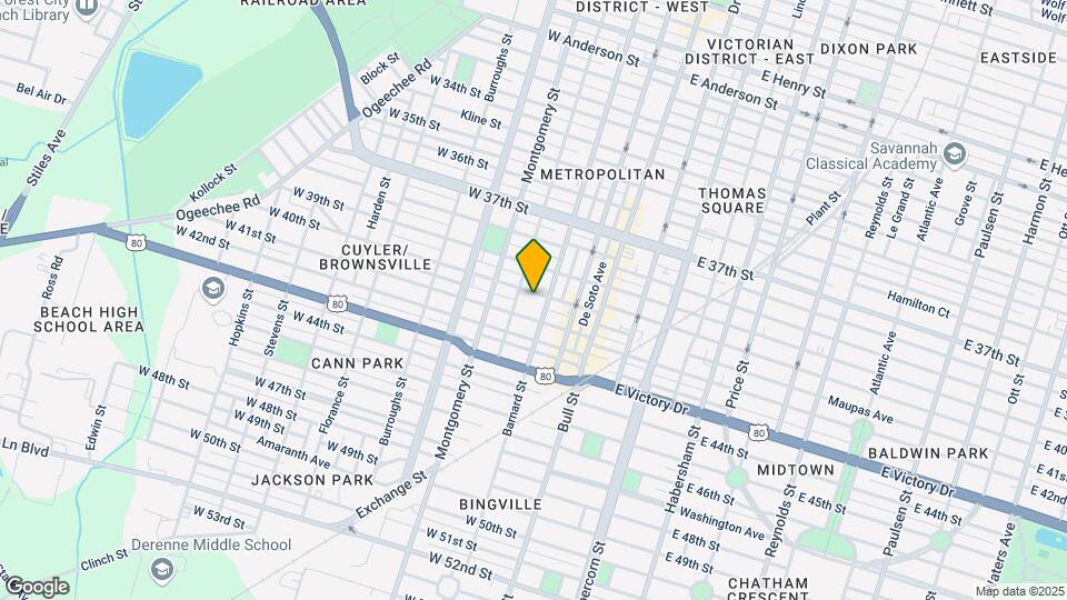 211 W 40th St Map and Location Details