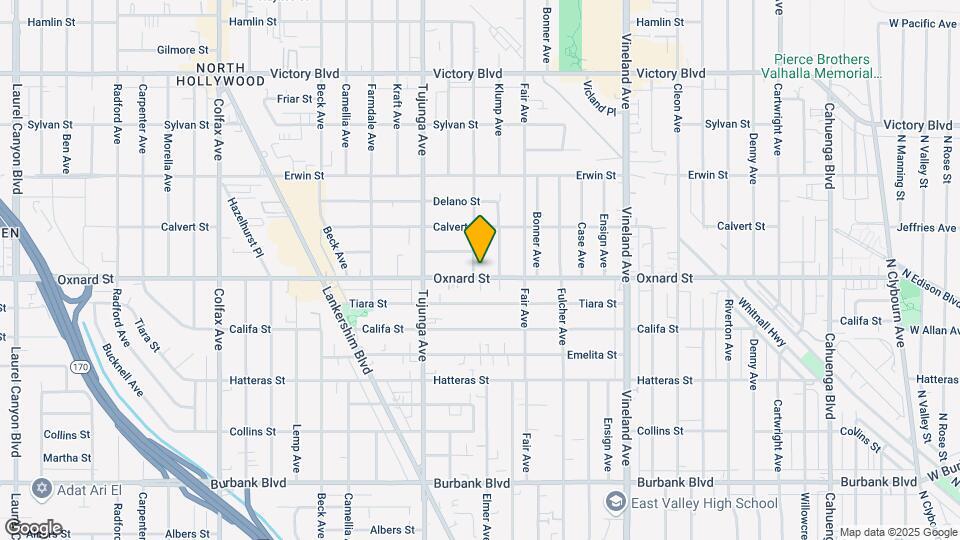 11255 Oxnard St Map and Location Details