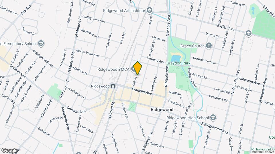 113 Oak St Map and Location Details