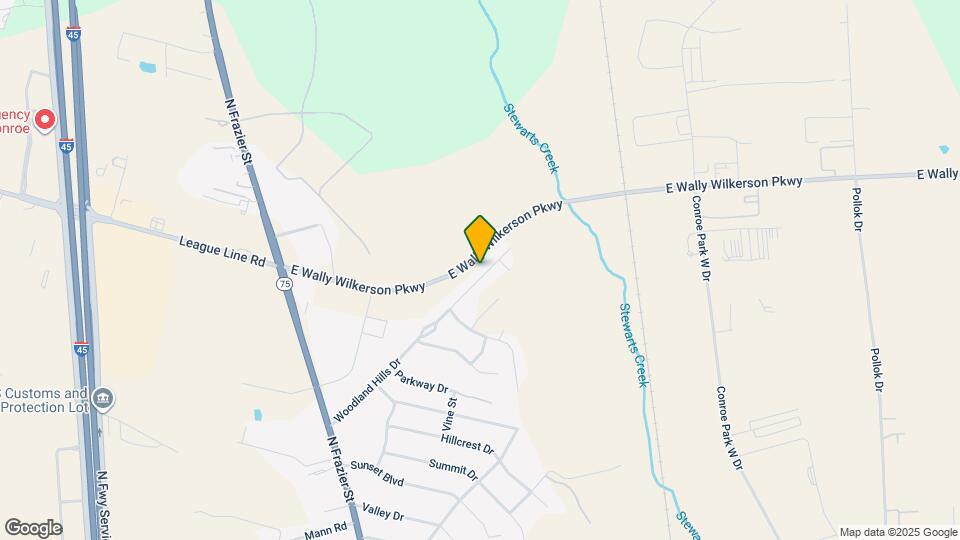 40 Woodland Hills Dr Map and Location Details