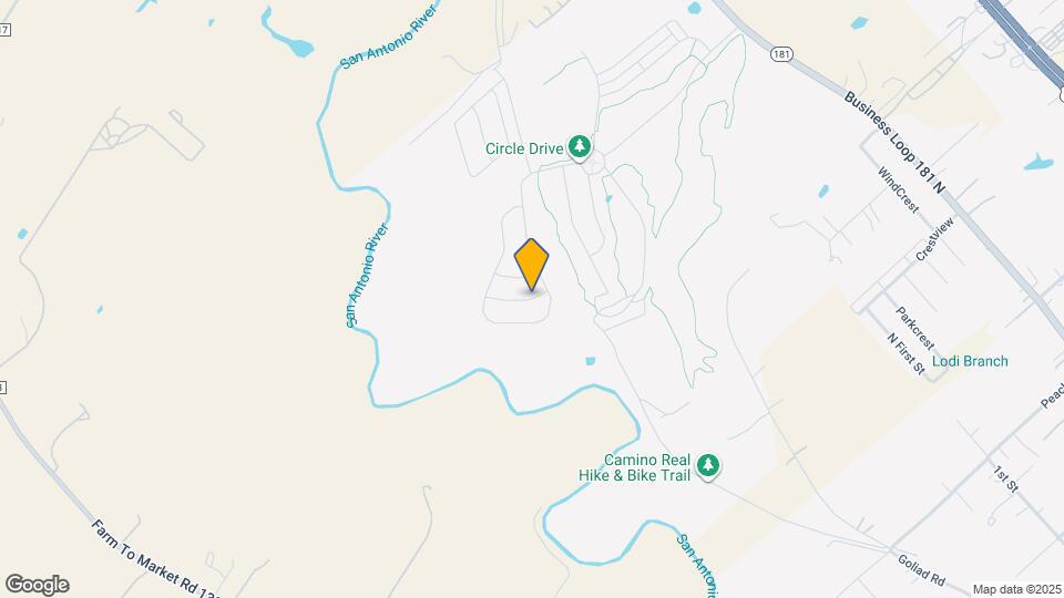 125 Hogans Aly Rentals in Floresville, TX