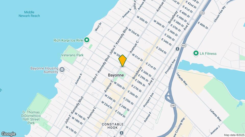 642 AVENUE C Mapa y Detalles de la Ubicación