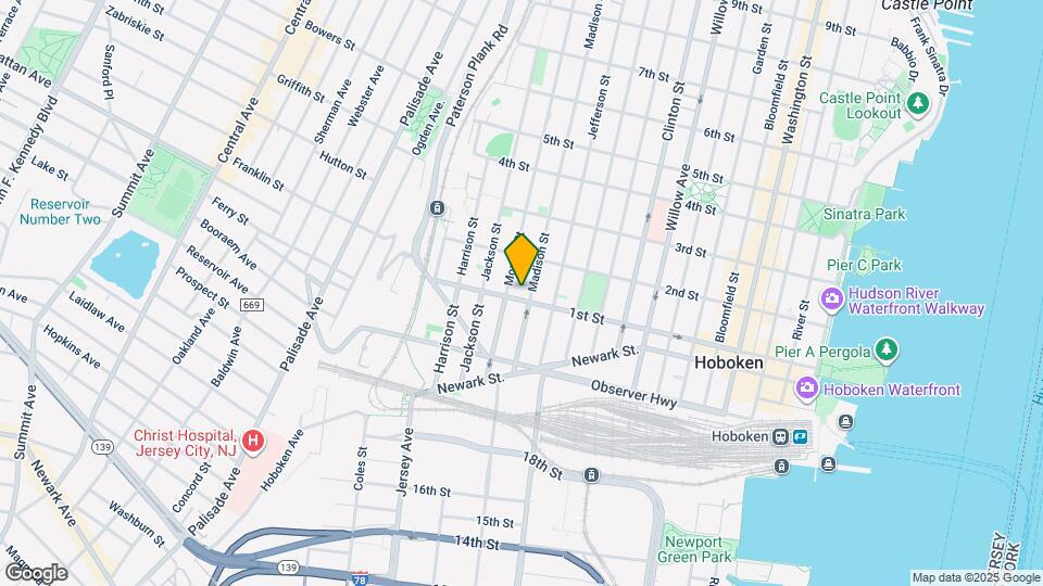 556 1st St Mapa y Detalles de la Ubicación