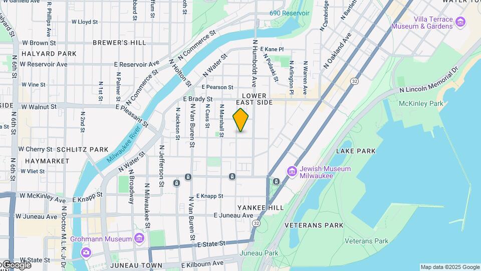 1004 E Pleasant St Mapa y Detalles de la Ubicación