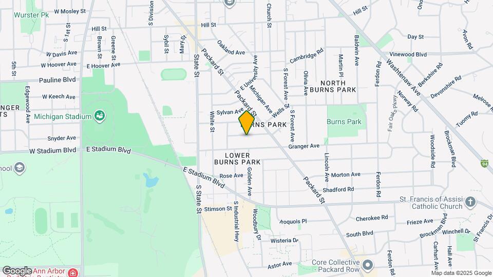 930 Woodlawn Ave Map and Location Details