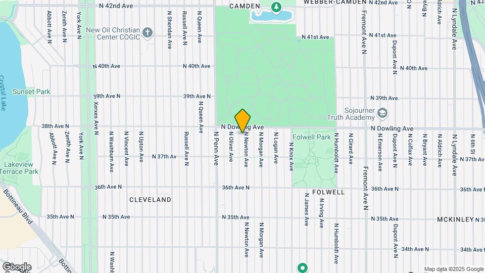 3743 N Newton Ave Map and Location Details