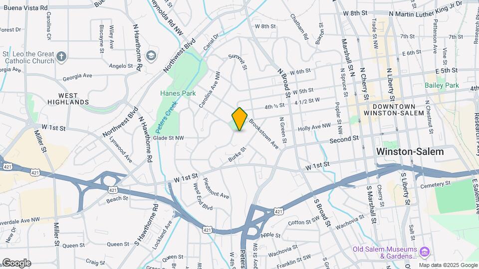 942 W 4th St Map and Location Details