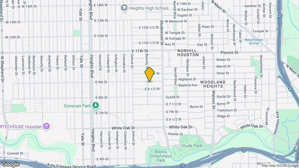 704 E 9th St Map and Location Details