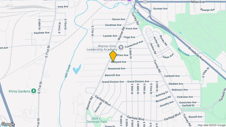 8208 Vineyard Ave Map and Location Details