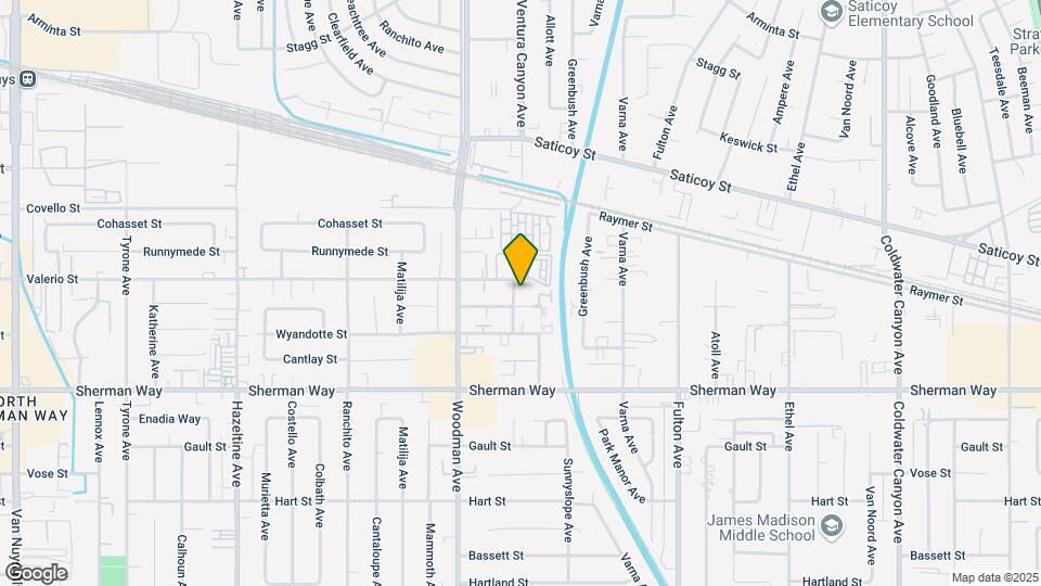 7344-7346 Ventura Canyon Ave Mapa y Detalles de la Ubicación