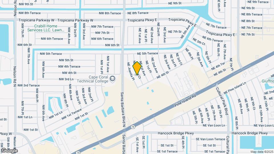 432 NE Juanita Ct Mapa y Detalles de la Ubicación