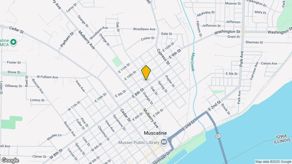 806 Oak St Map and Location Details