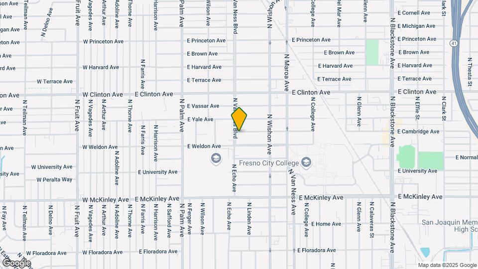 2034 N Van Ness Blvd Map and Location Details