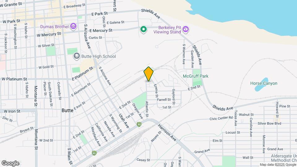 1121 E 3rd St Map and Location Details