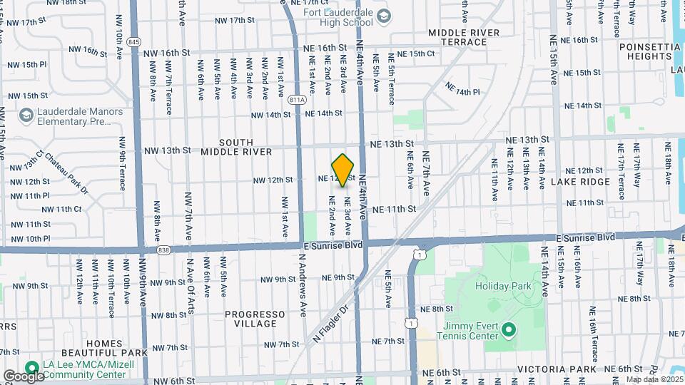 1131 NE 3rd Ave Map and Location Details