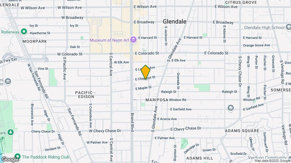 214 E Chestnut Map and Location Details