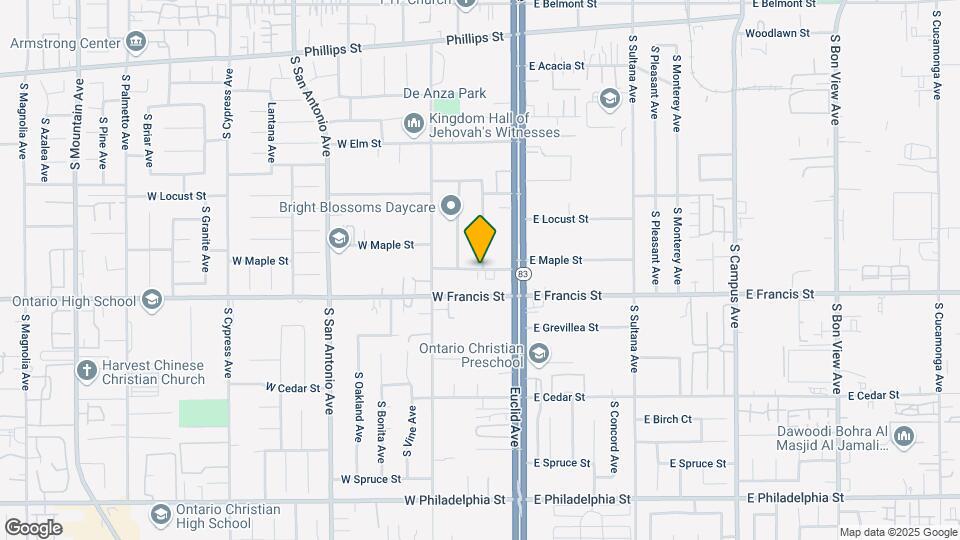 217 W Maple St Map and Location Details