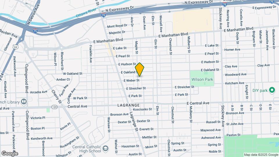 3232 Maple St Map and Location Details