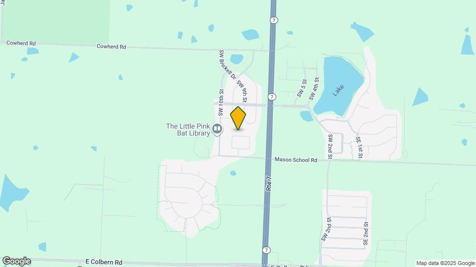 907 SW Peach Tree Ln Map and Location Details