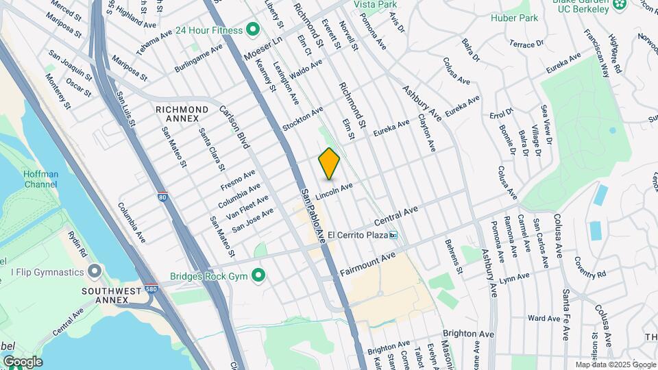 611 Lexington Ave Map and Location Details