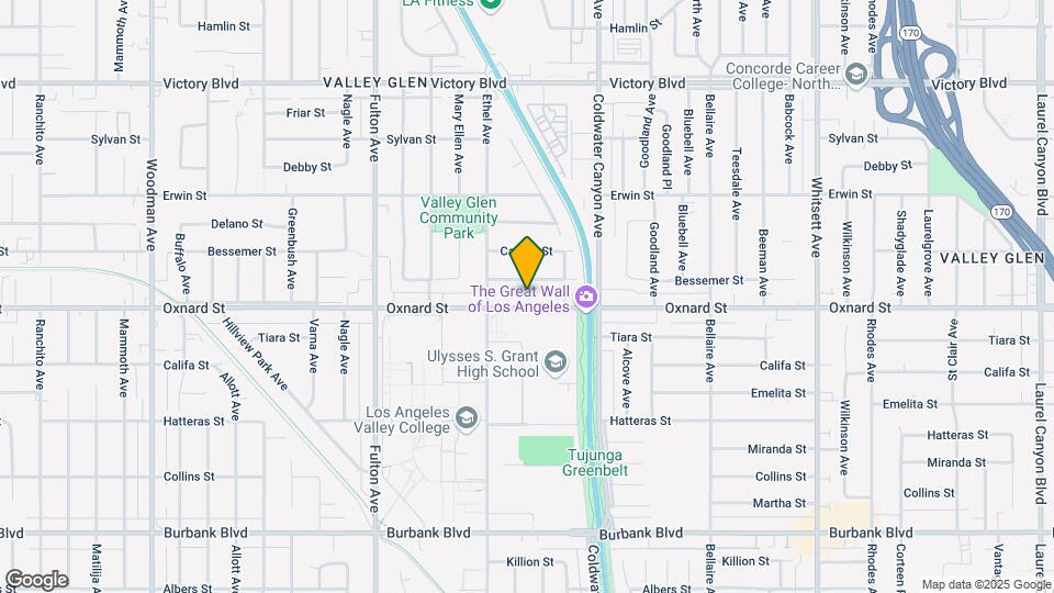 13019 Oxnard St Map and Location Details