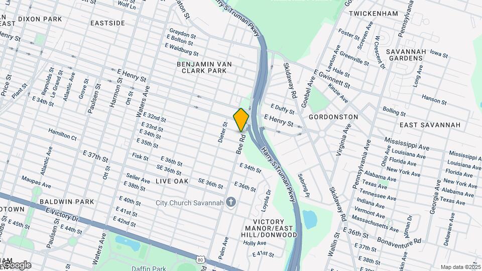 1535 E 31st St Map and Location Details