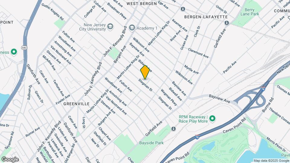 132 Stegman St, Unit 3L Map and Location Details