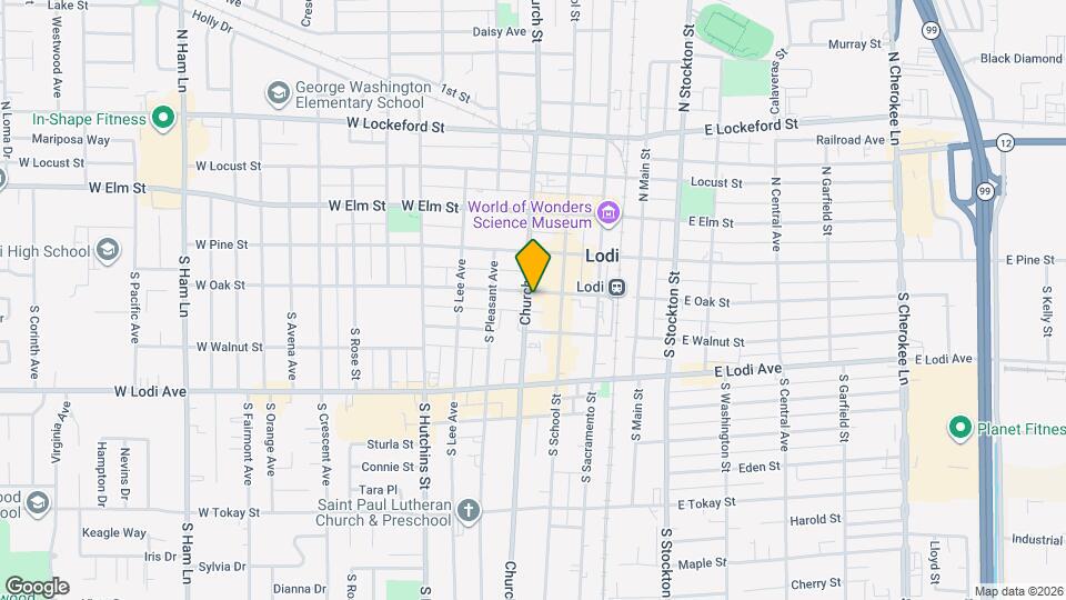 122 W Oak St Map and Location Details