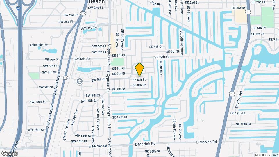 311 SE 8th St Map and Location Details