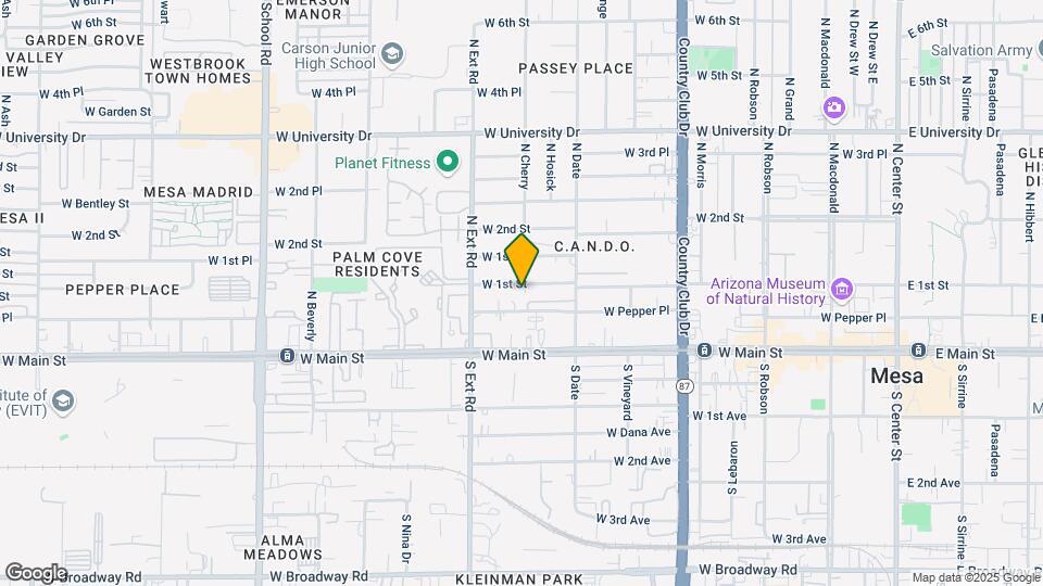 703 W 1st St Mapa y Detalles de la Ubicación
