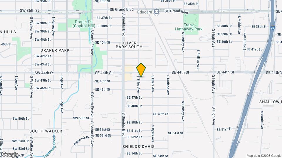 305 SE 45th St Map and Location Details