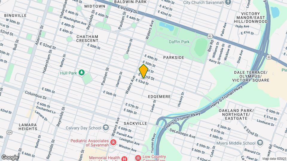 1126 E 53rd St Map and Location Details